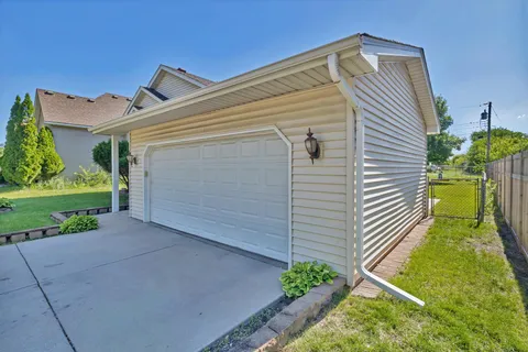 $525,000 | 343 Pierce Street Northeast, Minneapolis, MN 55413