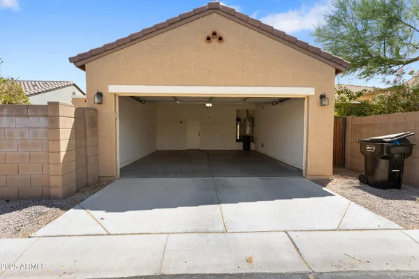 $2,495 | 1870 South Colt Drive, Gilbert, AZ 85295