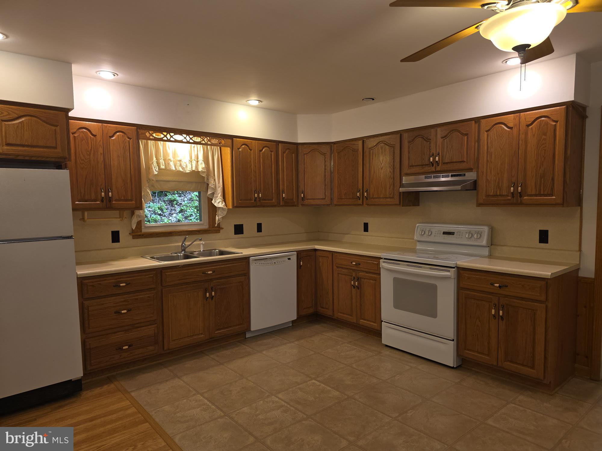 1030 Silver Creek Road Port Trevorton, PA 17864 - Photo 10 of 21