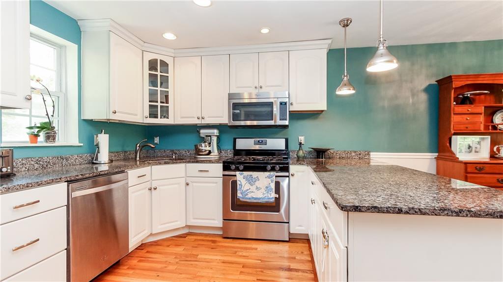 4633 Rolling Hills Road Pittsburgh, PA 15236 - Photo 12 of 25 Gallery Image 12