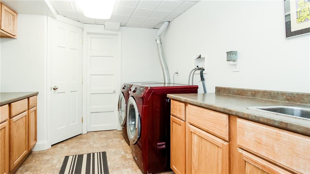 4633 Rolling Hills Road Pittsburgh, PA 15236 - Photo 20 of 25 Gallery Image 20