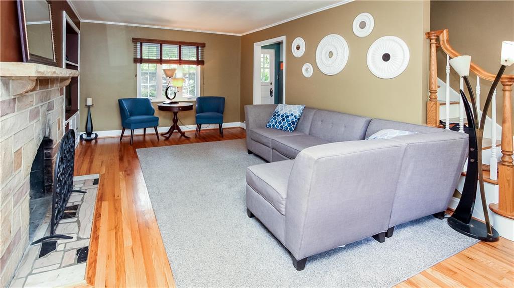 4633 Rolling Hills Road Pittsburgh, PA 15236 - Photo 5 of 25 Gallery Image 5