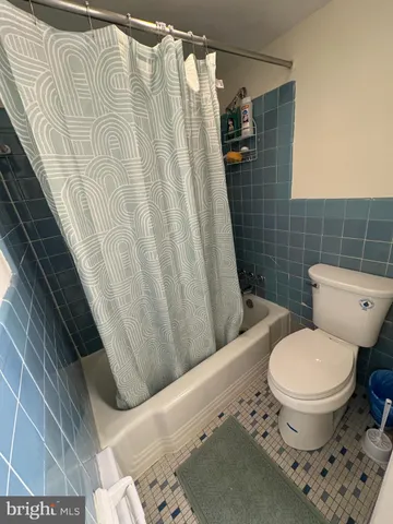 $1,800 | 922 24th Street Northwest, Unit 608, Washington, DC 20037