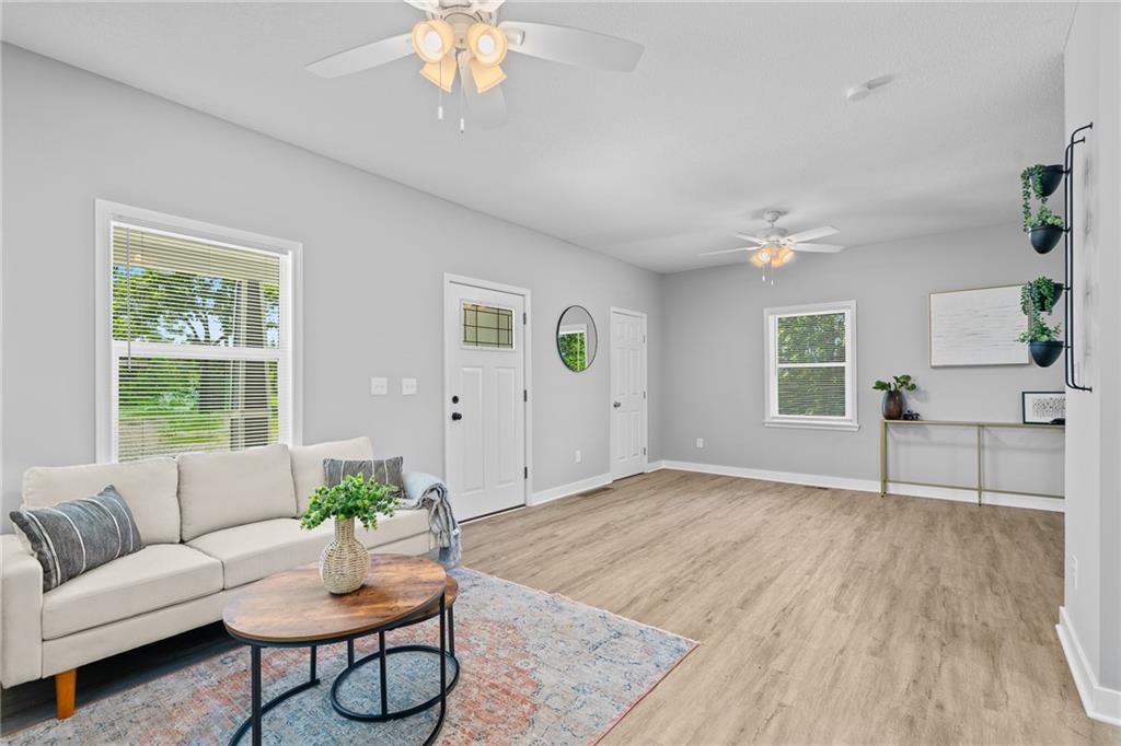 7330 Ozark Road Kansas City, MO 64129 - Photo 7 of 29