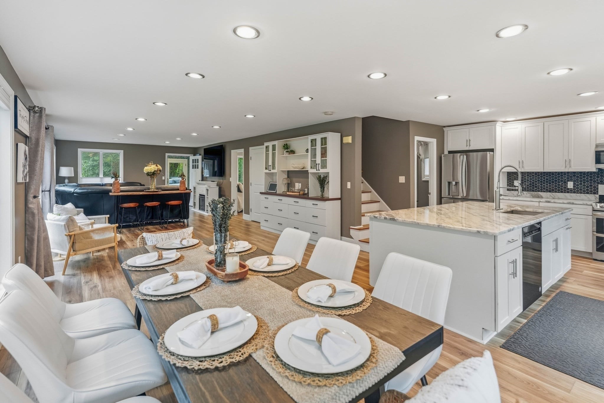 111 Ferry Road Salisbury, MA 01952 - Photo 5 of 27 Gallery Image 5
