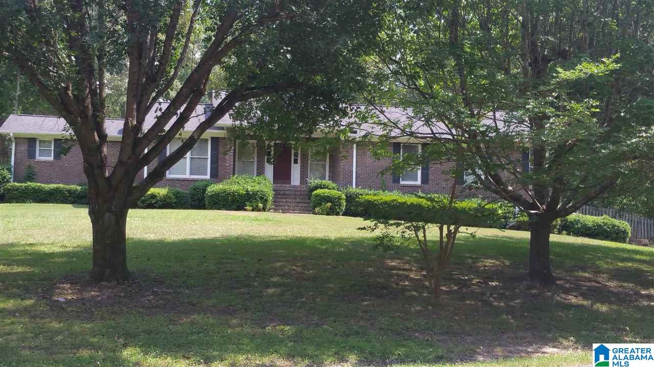 108 Dee Hendrix Road Bessemer, AL 35023 - Photo 3 of 28