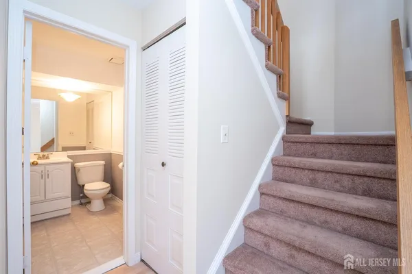 $2,550 | 6202 Cedar Court, Monmouth Junction, NJ 08852