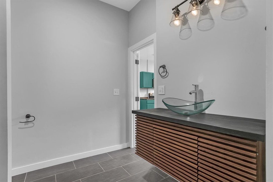 21 Lonsdale Street Seneca, SC 29678 - Photo 11 of 14