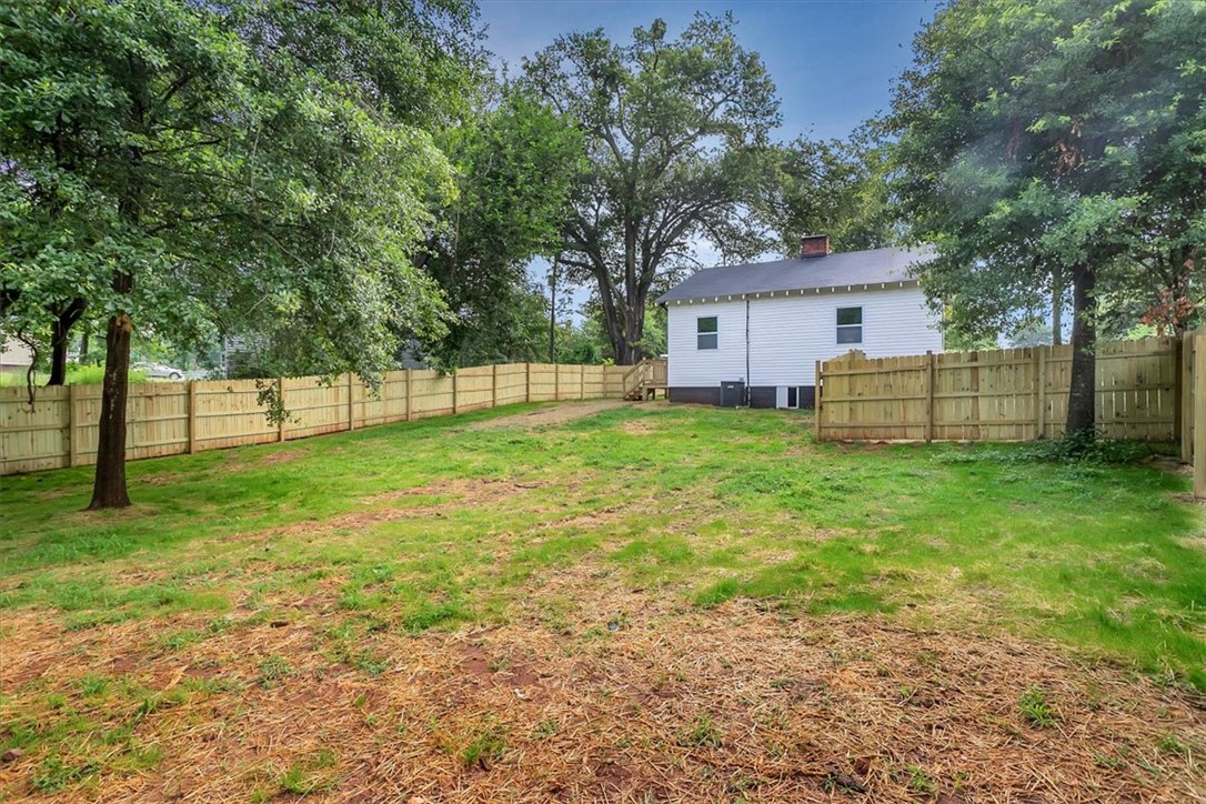 21 Lonsdale Street Seneca, SC 29678 - Photo 12 of 14