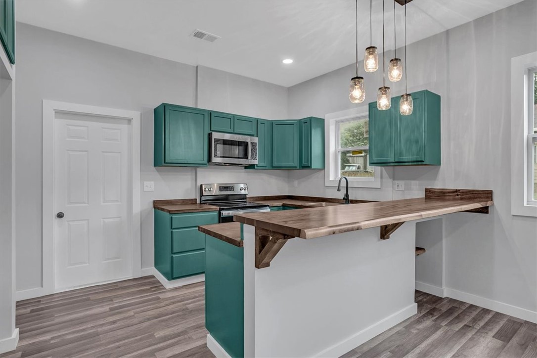 21 Lonsdale Street Seneca, SC 29678 - Photo 6 of 14