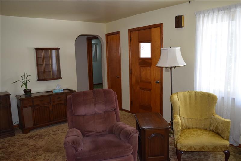 839 Clarksville Road Mercer, PA 16137 - Photo 2 of 19