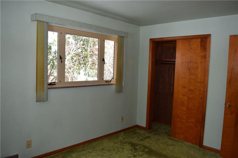 839 Clarksville Road Mercer, PA 16137 - Photo 6 of 19