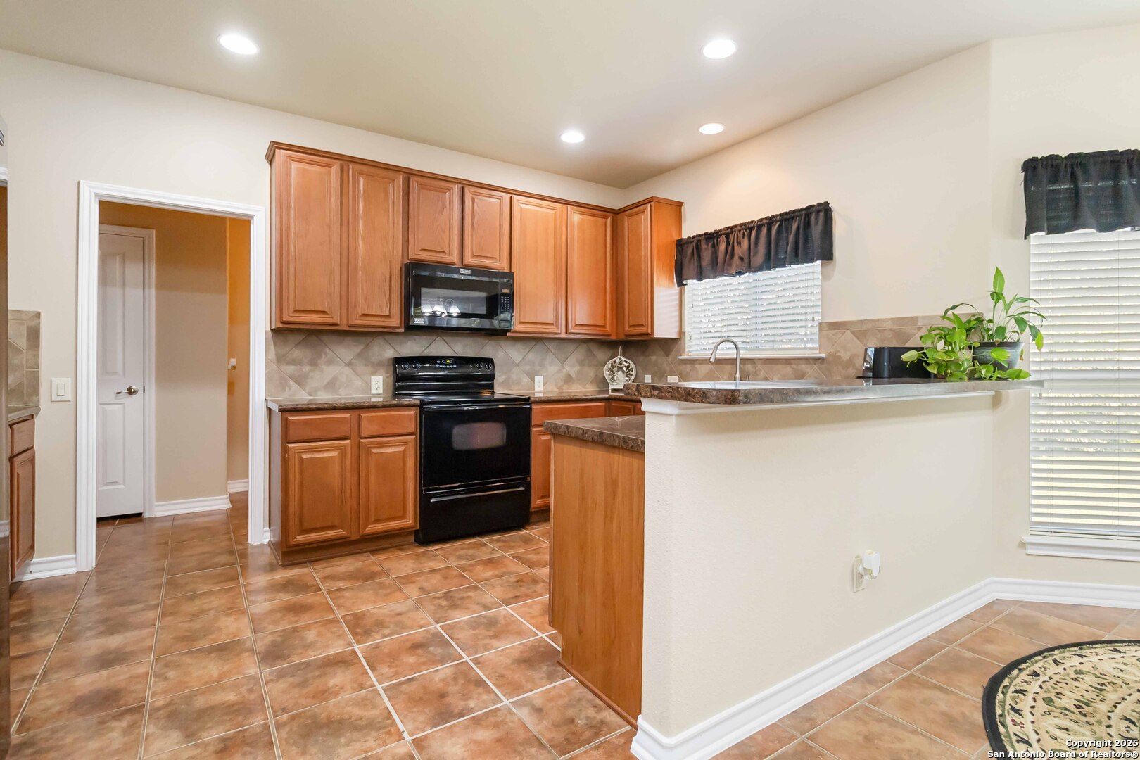 3353 Joshs Way Marion, TX 78124 - Photo 15 of 45