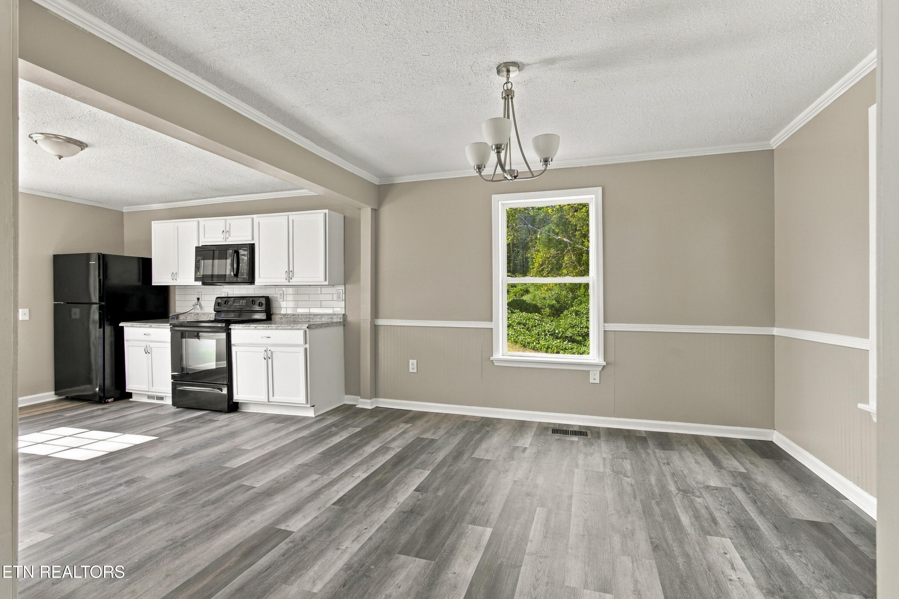 127 Jarrett Lane Oak Ridge, TN 37830 - Photo 12 of 28 1000-12