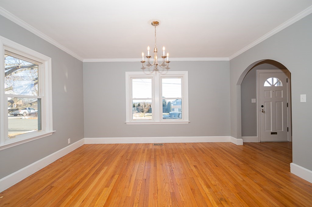 15 Everett Avenue Webster, MA 01570 - Photo 11 of 40