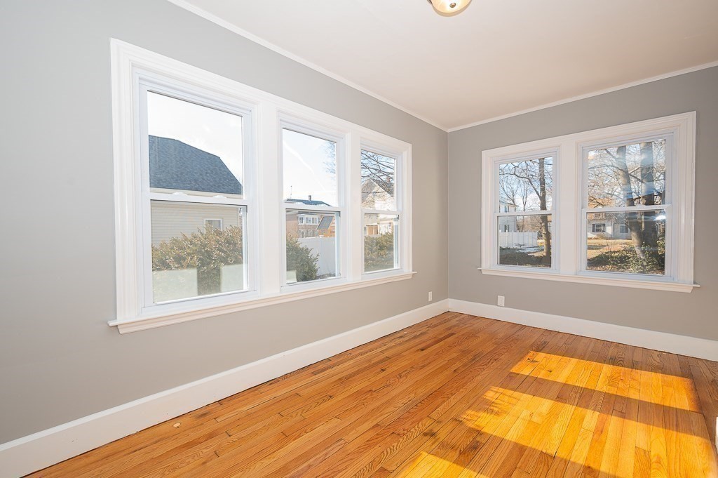 15 Everett Avenue Webster, MA 01570 - Photo 12 of 40