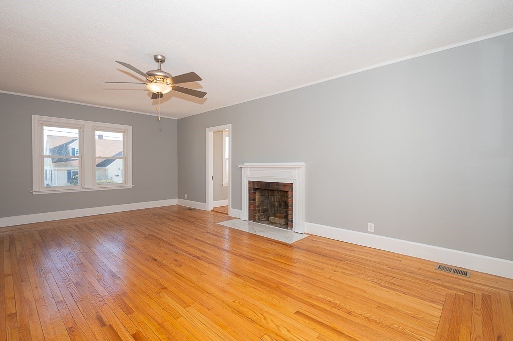 15 Everett Avenue Webster, MA 01570 - Photo 16 of 40