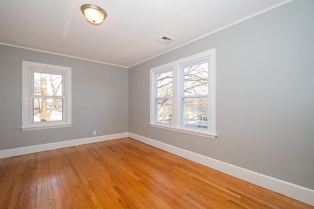 15 Everett Avenue Webster, MA 01570 - Photo 27 of 40