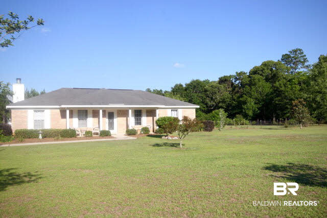 24056 Cowling Road Robertsdale, AL 36567 - Photo 3 of 31