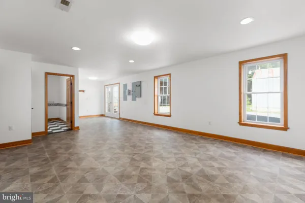 $899,995 | 31260 Eleys Ford Road, Fredericksburg, VA 22407