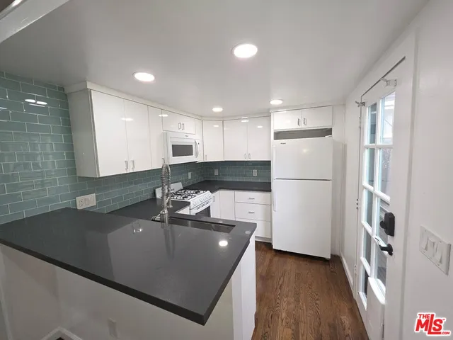 $2,300 | 315 North Venice Boulevard, Unit 2, Venice, CA 90291