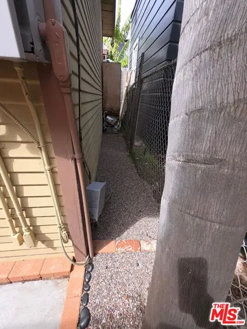 $2,300 | 315 North Venice Boulevard, Unit 2, Venice, CA 90291