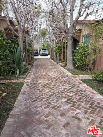 $2,300 | 315 North Venice Boulevard, Unit 2, Venice, CA 90291