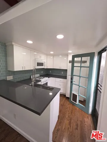 $2,300 | 315 North Venice Boulevard, Unit 2, Venice, CA 90291