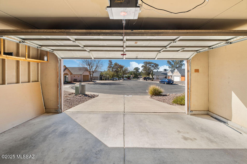 4519 South Chatam Ridge Tucson, AZ 85730 - Photo 8 of 43