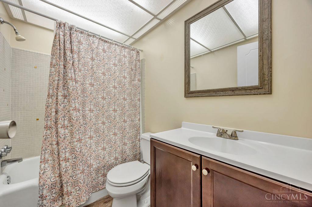 399 West Galbraith Road, Unit 101 Cincinnati, OH 45215 - Photo 23 of 35