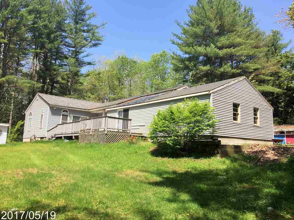 33 Depot Road Sandown, NH 03873 - Photo 2 of 19