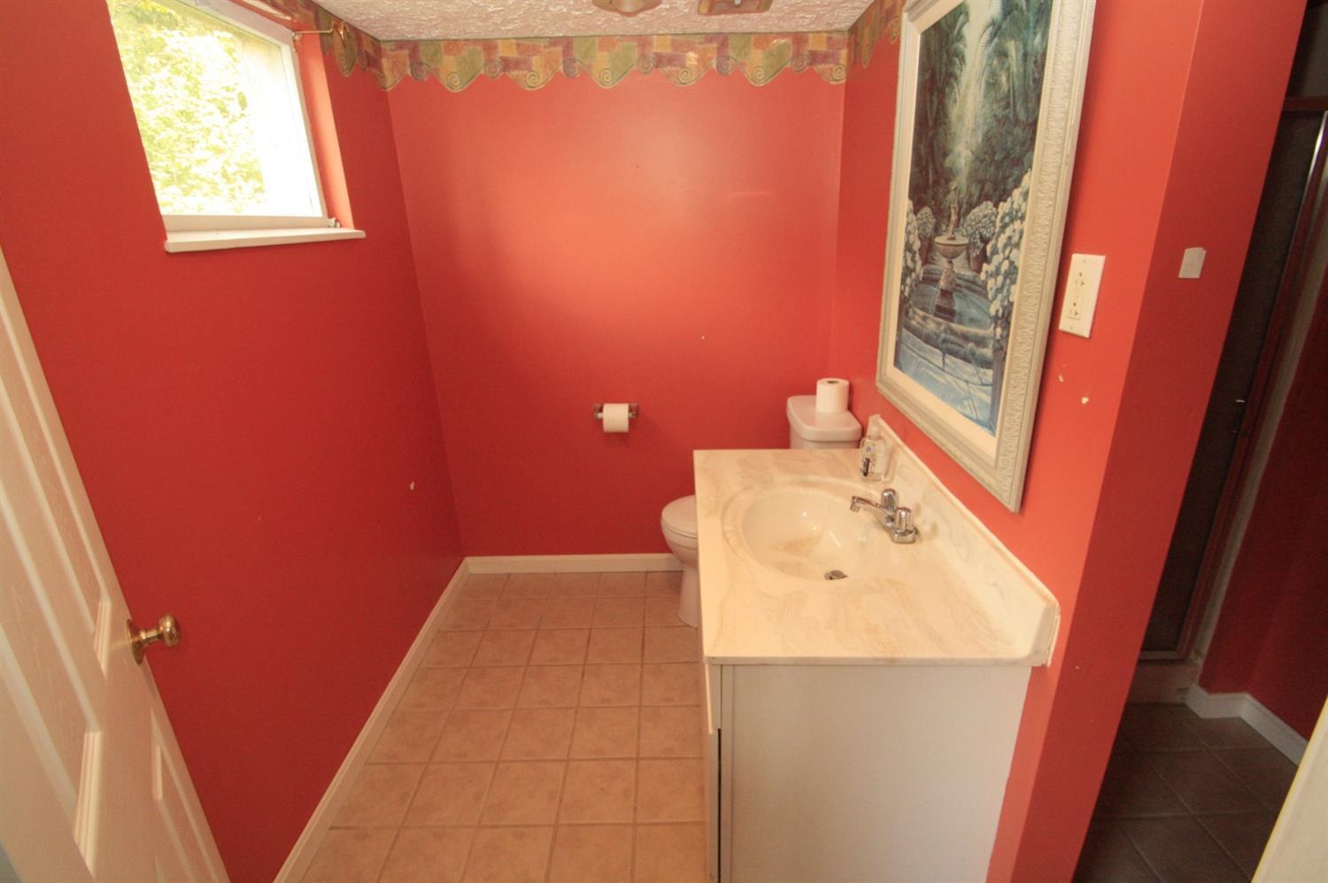 1061 Devils Backbone Road Cincinnati, OH 45233 - Photo 27 of 32