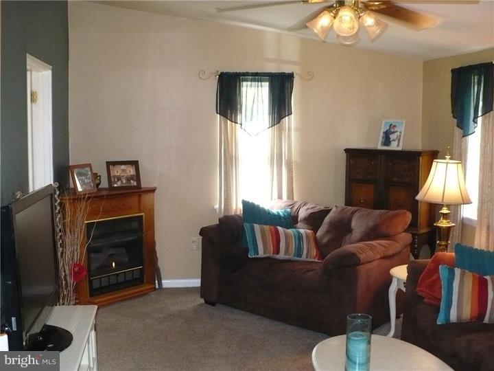 488 Granite Terrace Springfield, PA 19064 - Photo 5 of 18 Gallery Image 5