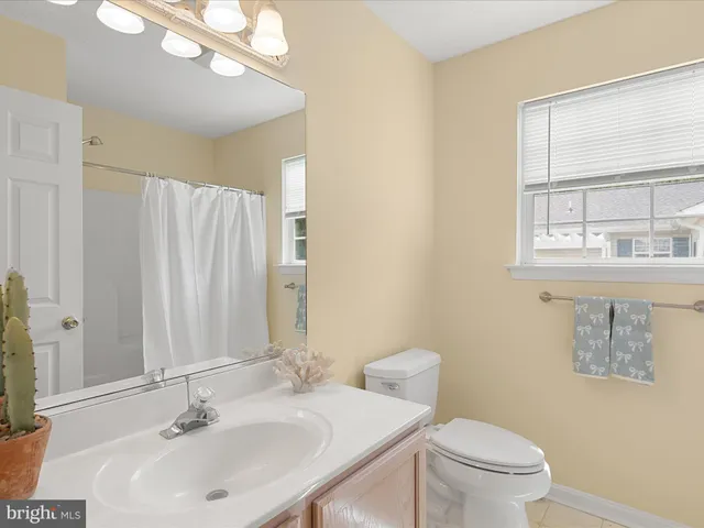 a view of a bedroom with closet