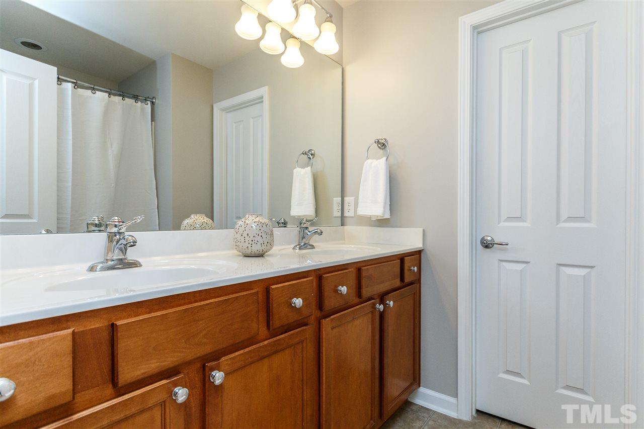 8306 Pilots View Drive Raleigh, NC 27617 - Photo 16 of 30