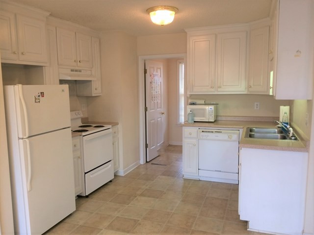 952 Campground Road Selma, NC 27576 - Photo 8 of 21 Gallery Image 8