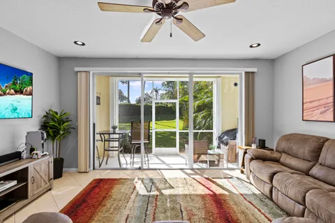 $390,000 | 8068 Briantea Drive, Boynton Beach, FL 33472
