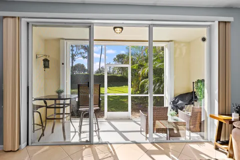 $390,000 | 8068 Briantea Drive, Boynton Beach, FL 33472