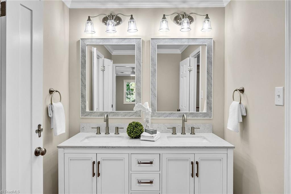108 Royal Road Jamestown, NC 27282 - Photo 33 of 45 Primary bath.