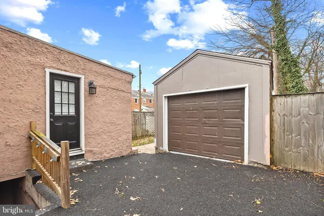 $250,000 | 8362 Oakleigh Road, Parkville, MD 21234