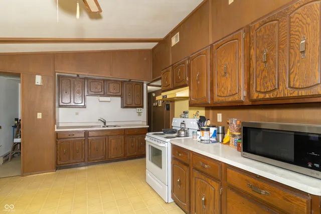 $445,000 | 2487 East 600 North, Greenfield, IN 46140