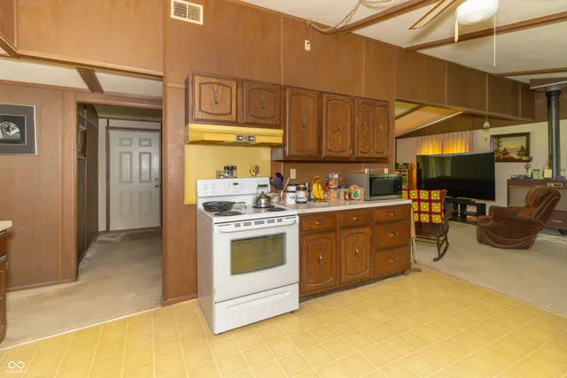 $445,000 | 2487 East 600 North, Greenfield, IN 46140