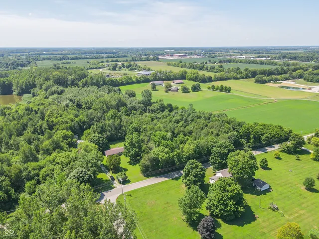$445,000 | 2487 East 600 North, Greenfield, IN 46140