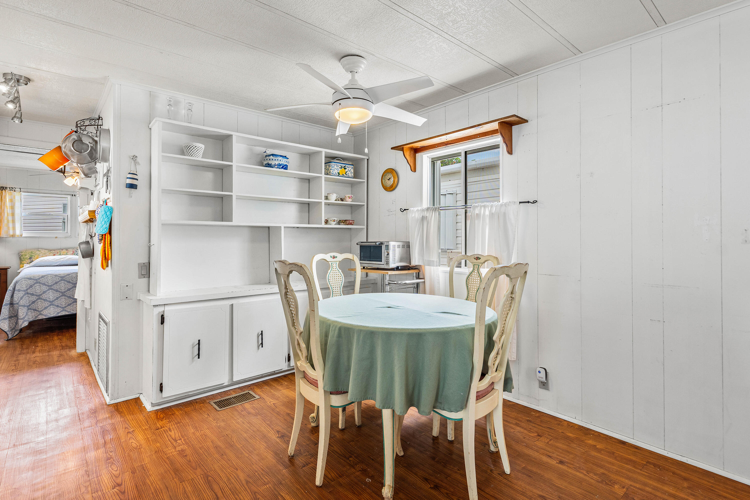 7 Ruthmary Avenue, Unit F Briny Breezes, FL 33435 - Photo 5 of 17 006-7RuthmaryAvenue-F-BrinyBreezes-FL-33