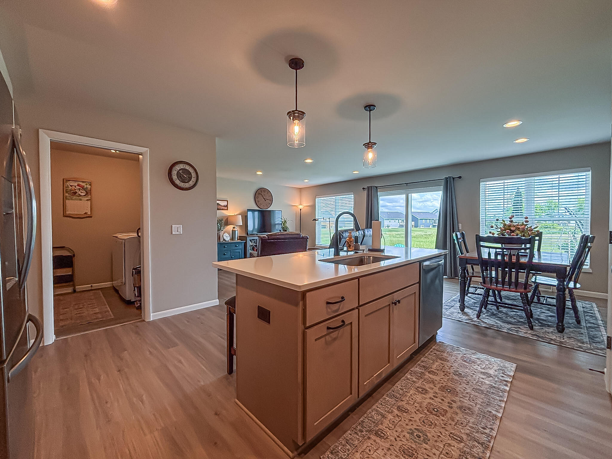 957 Elderberry Road Oconomowoc, WI 53066 - Photo 12 of 30 Kitchen