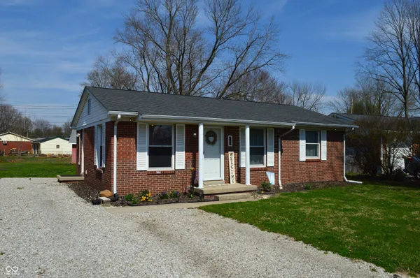 $179,900 | 737 Brookhaven Drive, Seymour, IN 47274
