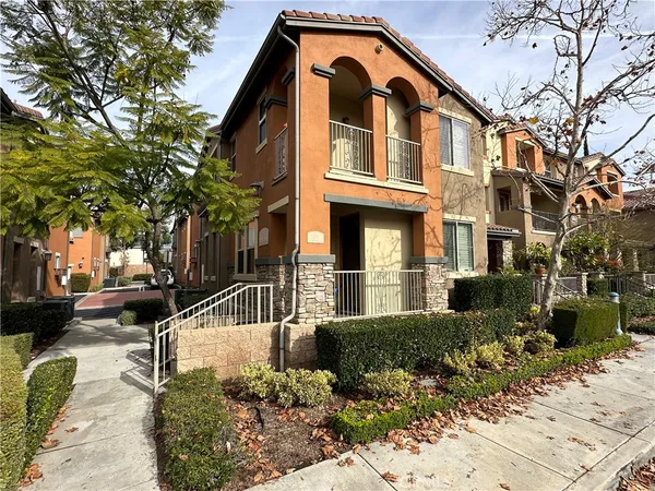 $3,950 | 611 McKenna Street, Claremont, CA 91711