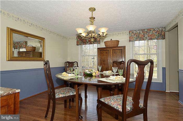 11951 Appling Valley Road Fairfax, VA 22030 - Photo 12 of 30 Dining Room