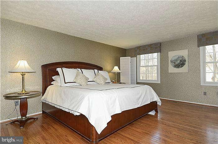 11951 Appling Valley Road Fairfax, VA 22030 - Photo 24 of 30 Bedroom (Master)