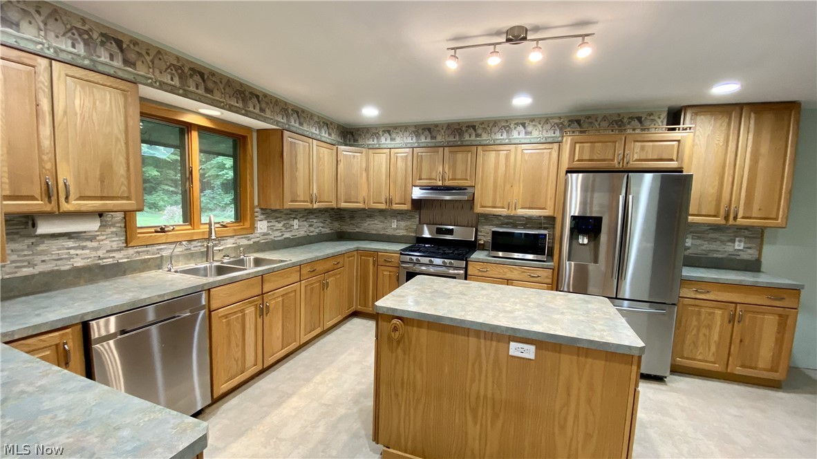 11691 Colburn Road Chardon, OH 44024 - Photo 5 of 27